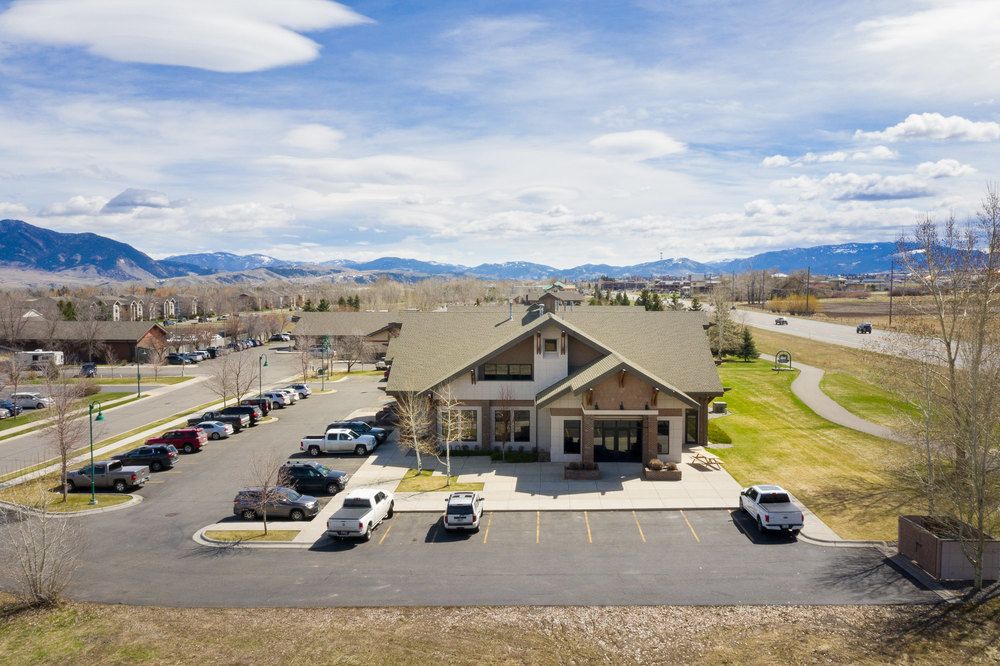 Fully Occupied by Essential Businesses-Huffine Frontage: 3810 Valley Commons Dr, Bozeman, MT 59718